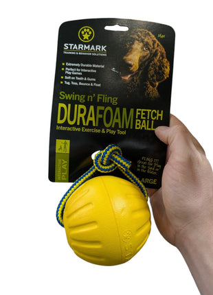 Bola de espuma resistente Starmark Swing 'N Fling com corda - Virtualmente indestrutível