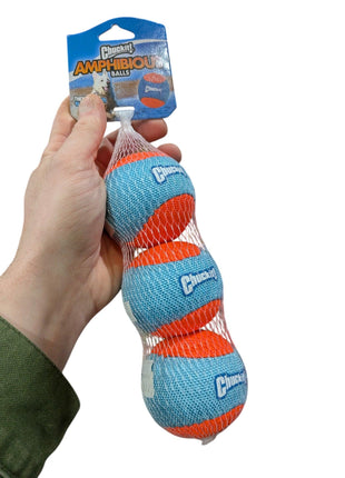 Bola Anfíbia Chuckit - Conjunto com 3 bolas para os cães brincarem